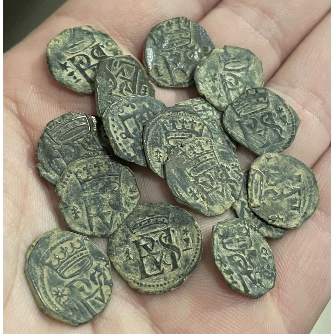 RARE 1500s Spanish Colonial Silver Coin Old Pirate Golden Era Castle & Crown (1 of 1)