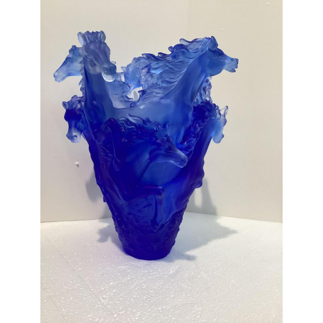 Nancy daum style horse vase 9 inch tall (1 of 3)