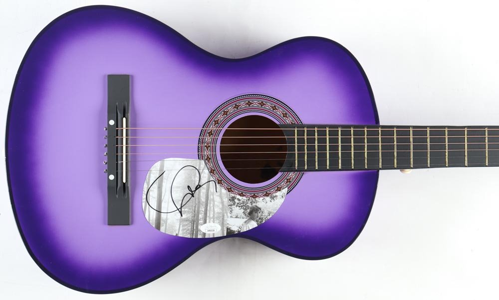 Taylor Swift Signed 38" Acoustic Guitar (JSA): Taylor Swift Signed 38" Acoustic Guitar (JSA)