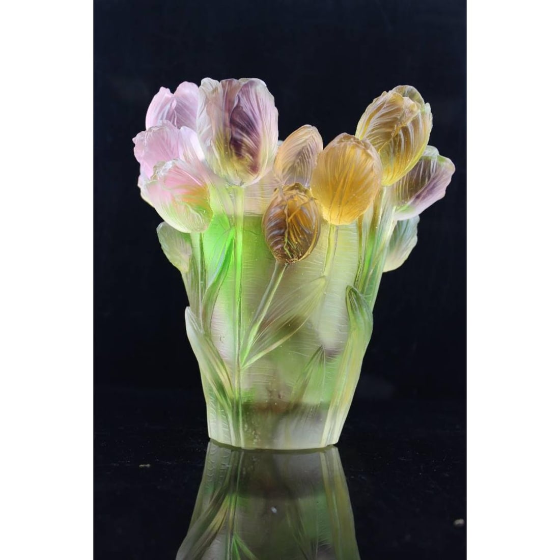 Nancy daum style tulip vase H9 (1 of 2)