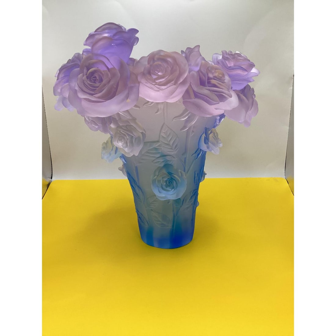 Nancy Daum Style Rose vase H8: Nancy Daum Style Rose vase H8”