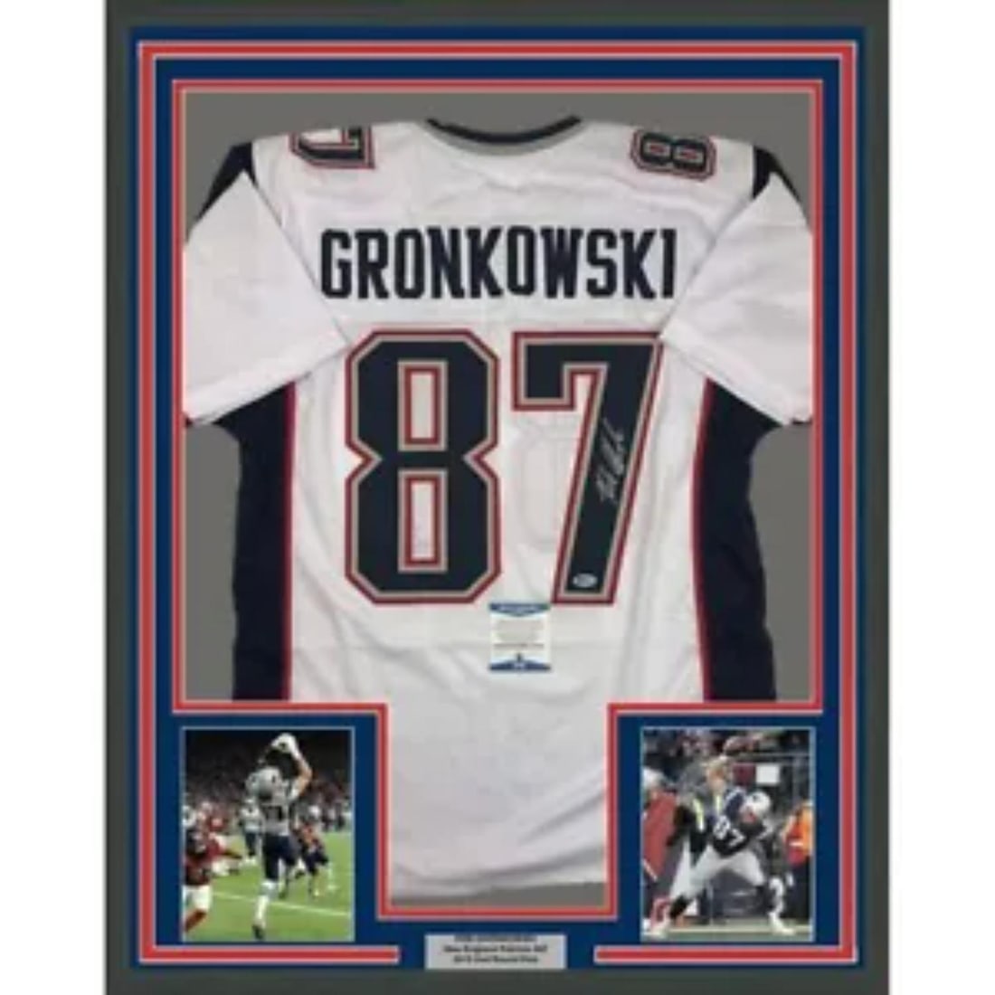 Rob Gronkowski Signed Jersey (Beckett COA): Rob Gronkowski Signed Jersey (Beckett COA)
