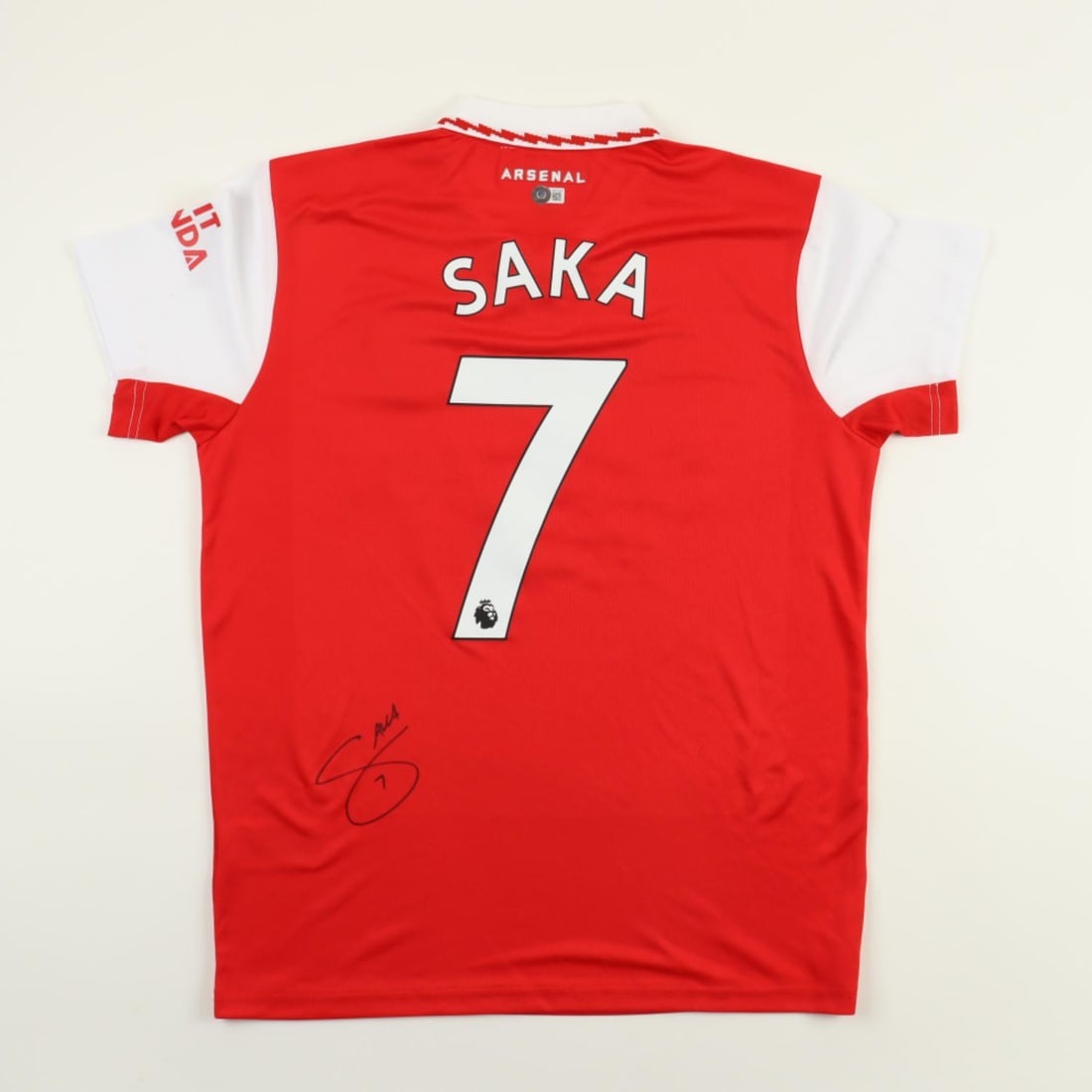Bukayo Saka Signed Arsenal Jersey (Beckett): Bukayo Saka Signed Arsenal Jersey (Beckett)