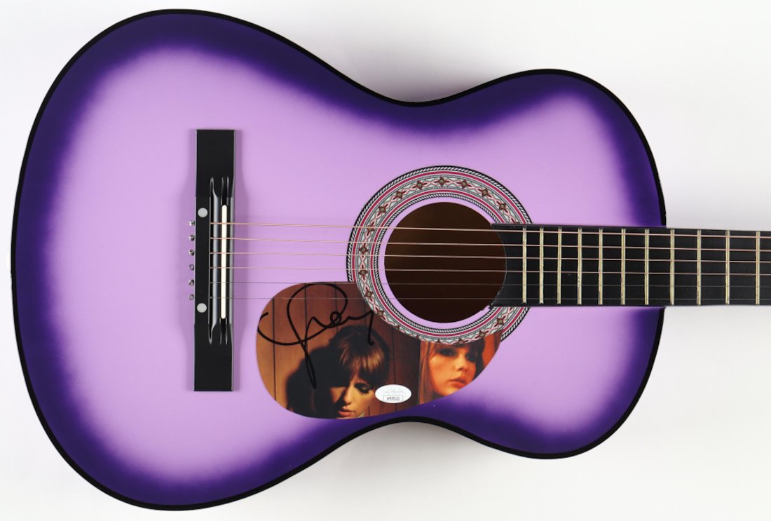 Taylor Swift signed guitar BAS (1 of 1)