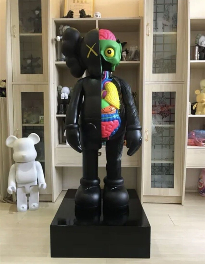 Kaws Companion 4 Ft. (1 of 2)