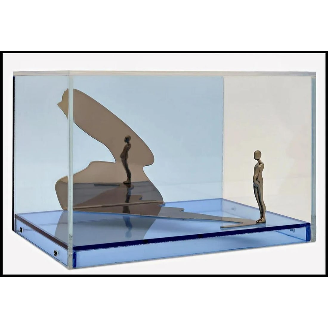 Ernest Trova Signed Bronze Art Sculpture: Ernest Trova Signed Bronze Art Sculpture. measures approximately 7" h x 11" x 7.5", is numbered V of X (5/10)