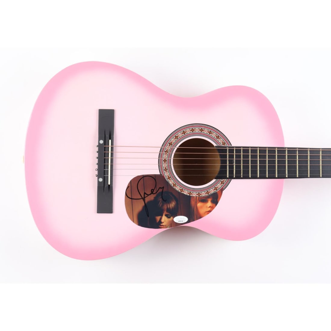 Taylor Swift Signed 39" Acoustic Guitar (JSA): Taylor Swift Signed 39" Acoustic Guitar (JSA)