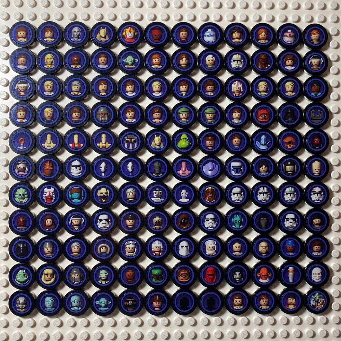 LEGO Star Wars The Complete Saga Video Game Minifigure Tokens COMPLETE SET 2007 (1 of 1)