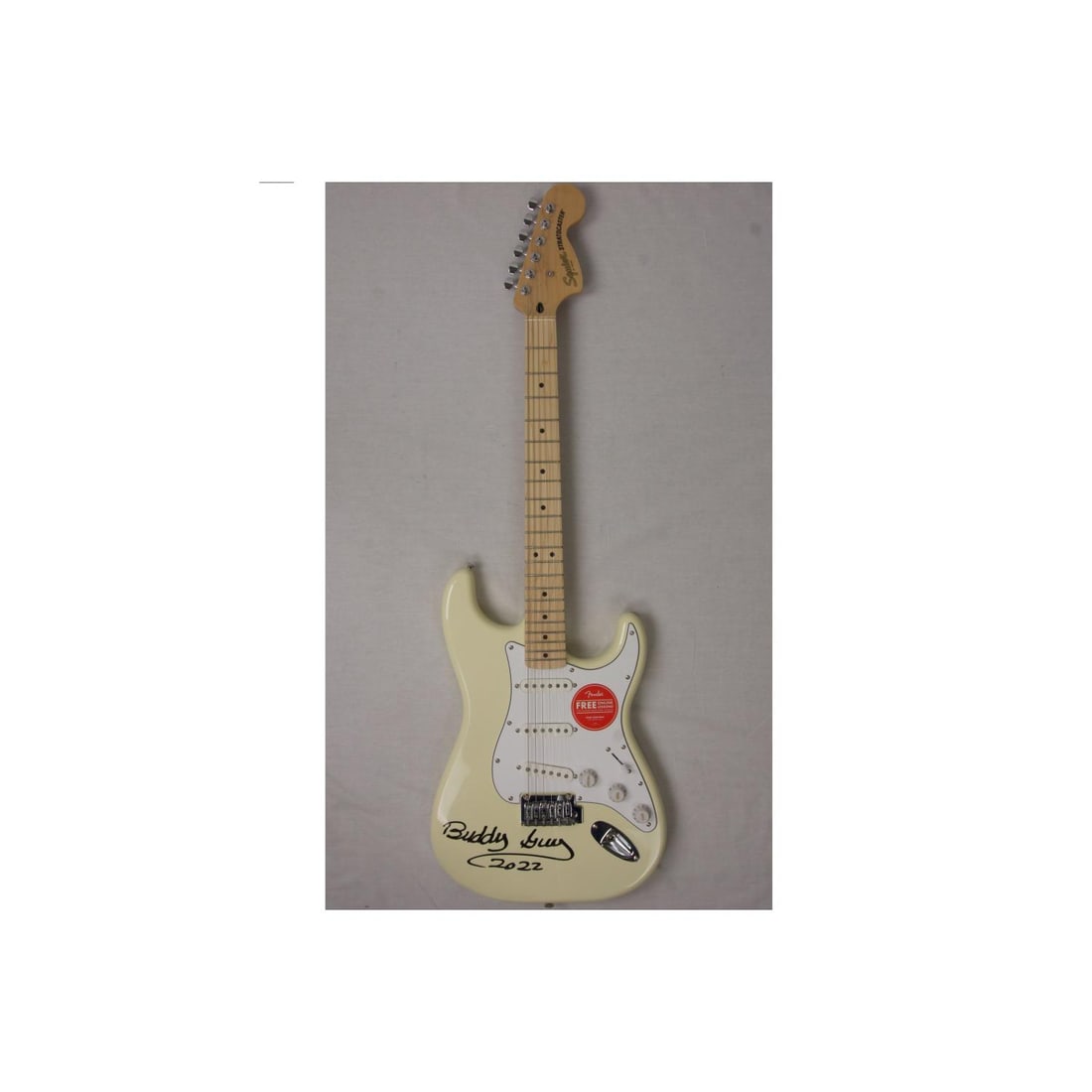Buddy Guy Signed White Electric Guitar (BAS LOA) (1 of 2)