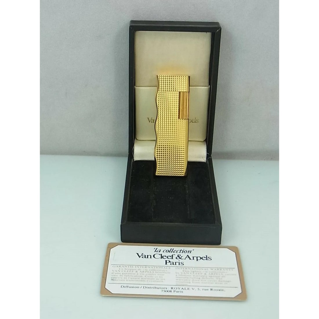 VAN CLEEF & ARPELS Lighter Gold Plated (1 of 4)