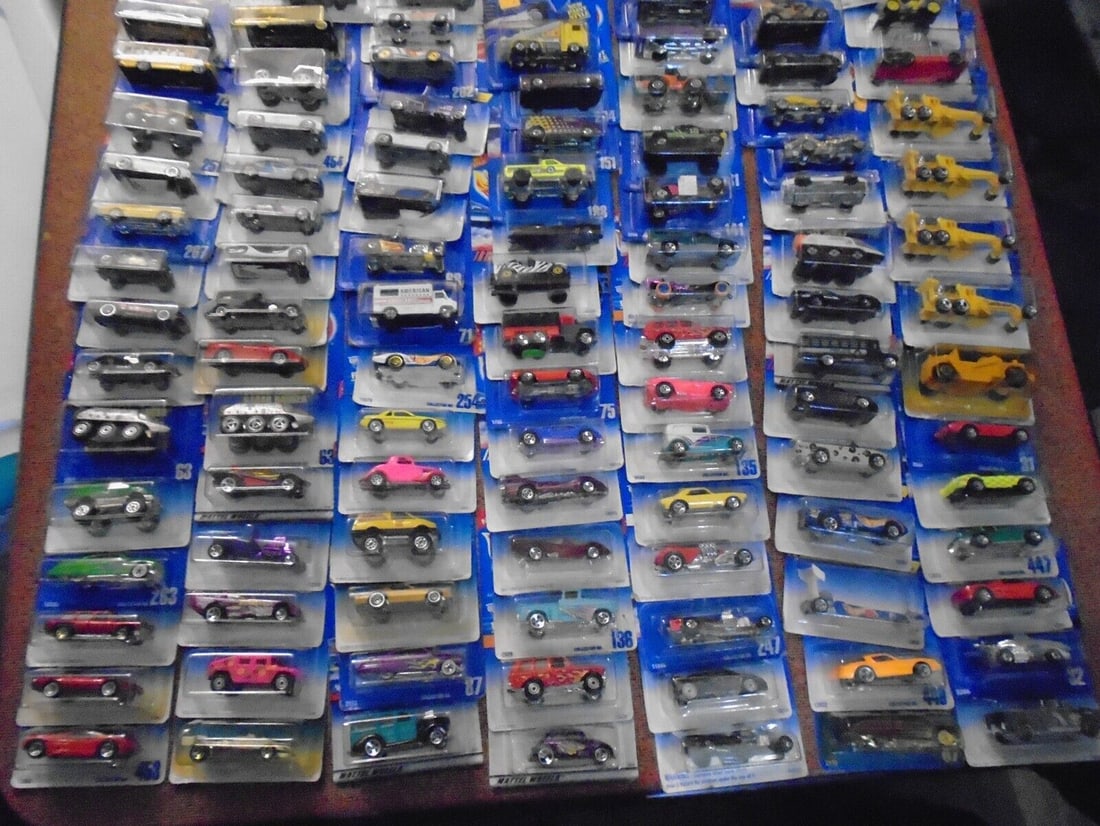 Lot Of 100~ Hot Wheels (1 of 9)