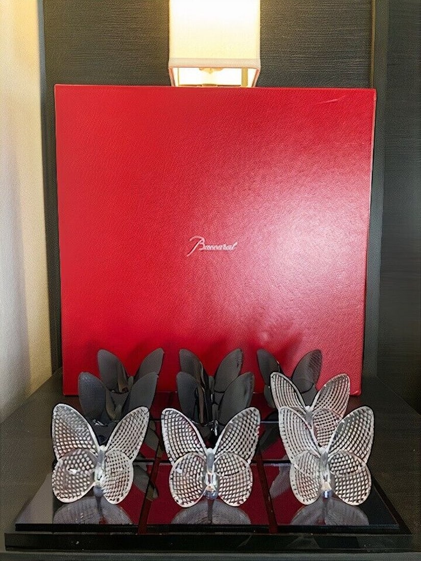 Baccarat Tic Tac Toe Board with Butterfly Pieces (1 of 5)