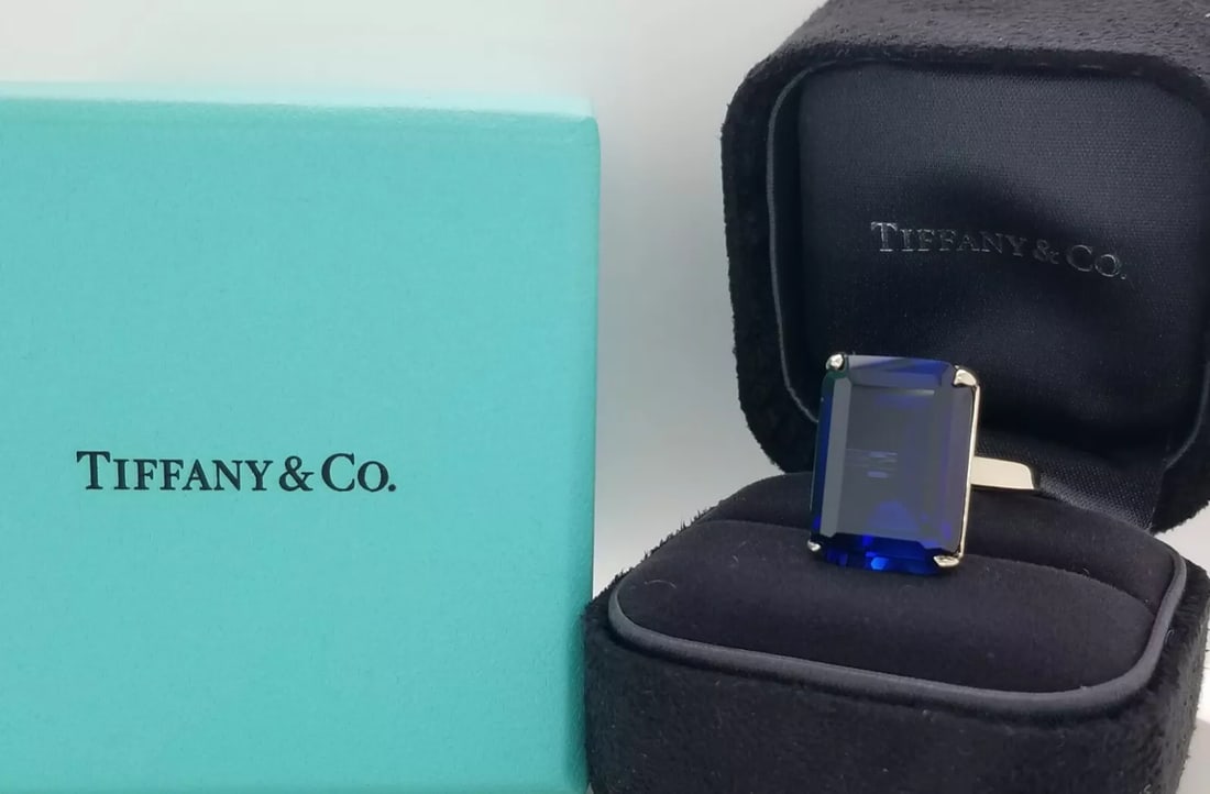 Tiffany & Co 18K White Gold Engagement Ring Blue Sapphire 15.82ct. Emerald Cut (1 of 12)