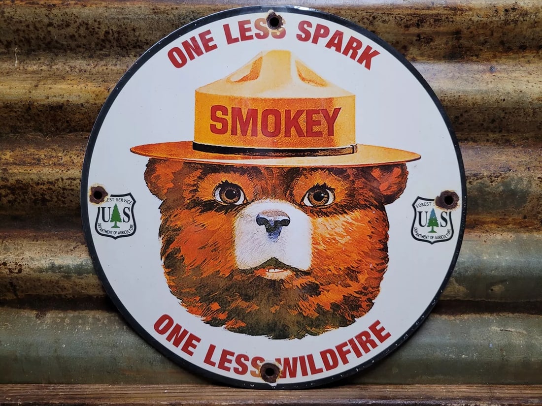 -VINTAGE SMOKEY BEAR- PORCELAIN SIGN US FOREST SERVICE NATIONAL "PARK RANGER" FIRE (1 of 15)