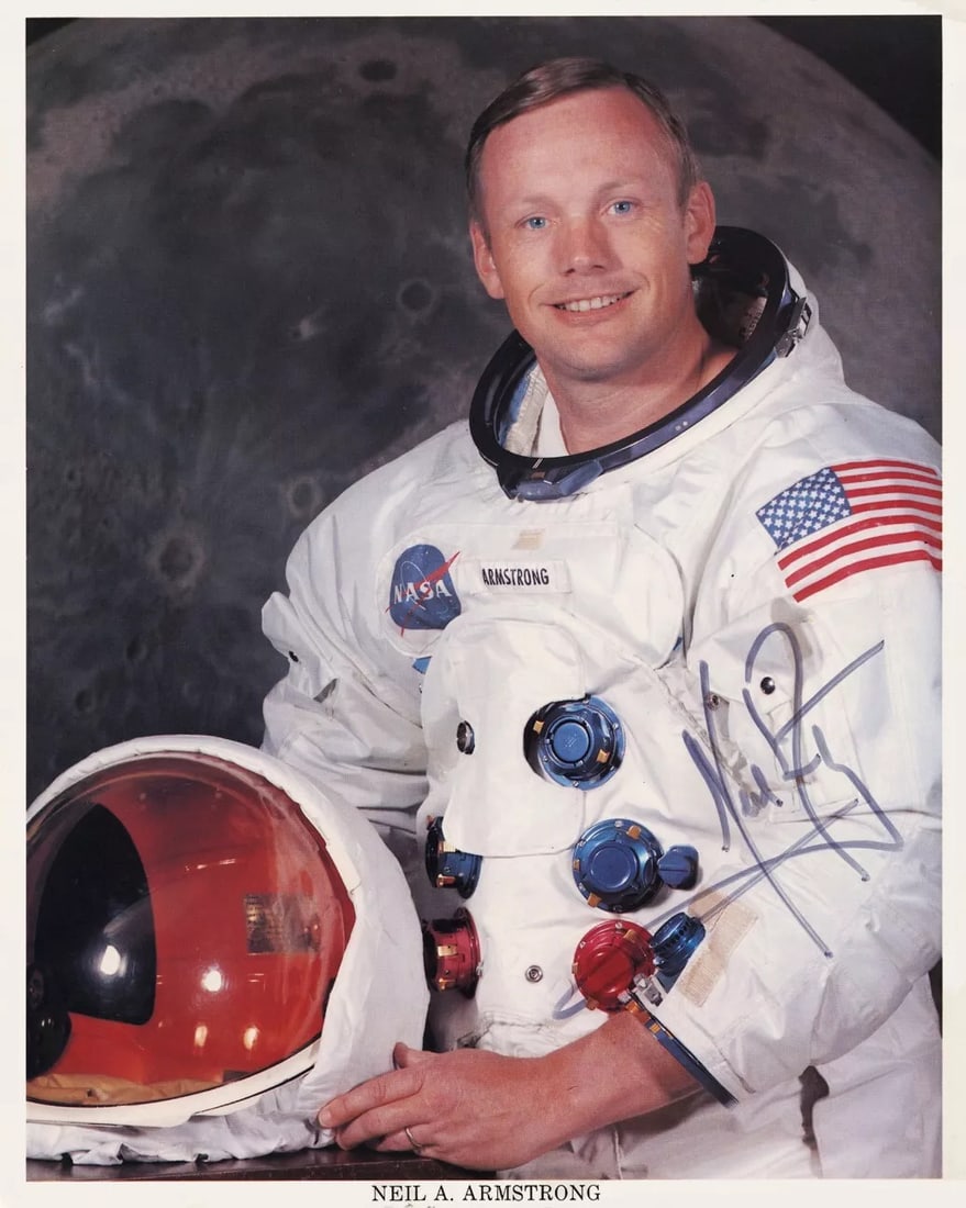 Neil Armstrong Apollo 11 Authentic Signed 8x10 Photo Autographed JSA #BB74822 (1 of 2)
