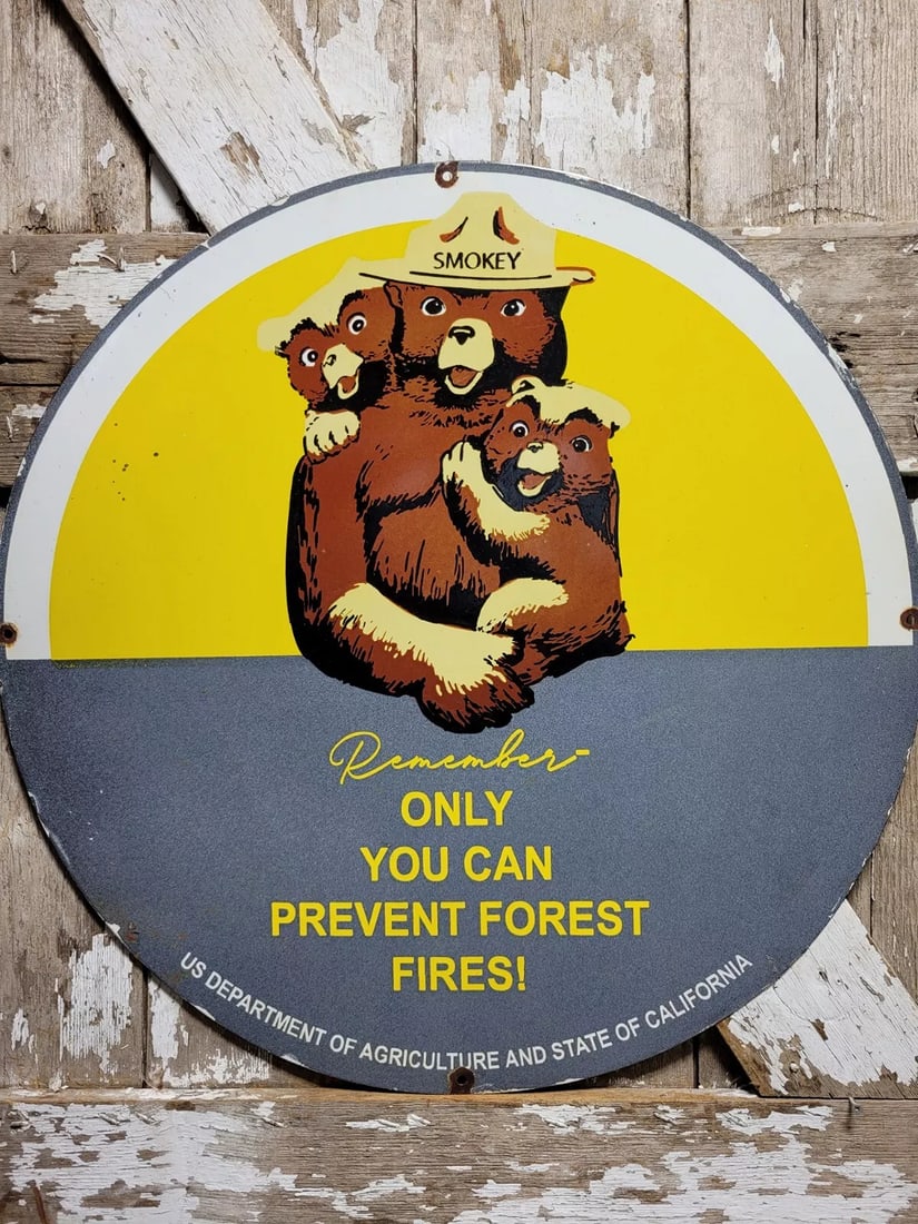 VINTAGE SMOKEY BEAR PORCELAIN SIGN 30" NATL PARK FOREST SERVICE DEPT AGRICULTURE (1 of 20)