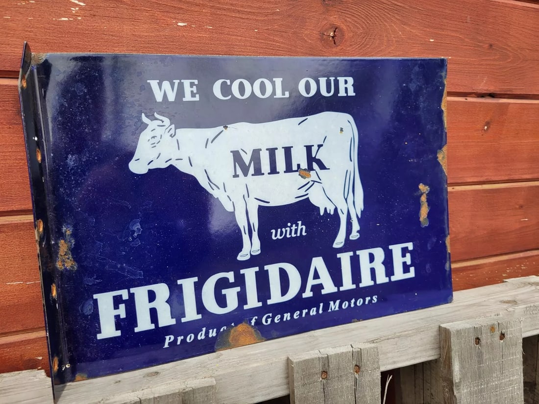 VINTAGE FRIGIDAIRE PORCELAIN SIGN OLD DAIRY FARM MILK COW GENERAL MOTORS FLANGE (1 of 20)