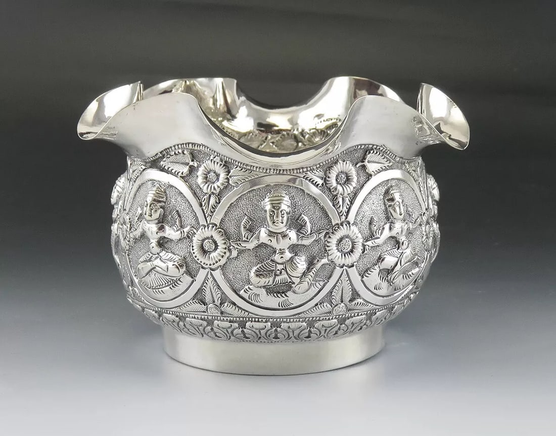 Antique/Vintage Siam Thailand God/Goddess Ruffled Bowl or Dish 4 3/4" (1 of 6)