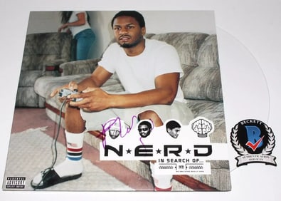 PHARRELL WILLIAMS SIGNED N*E*R*D IN SEARCH OF... ALBUM VINYL RECORD BECKETT COA