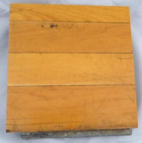 CHICAGO BULLS GAME USED 6X6 BLONDE HARDWOOD FLOOR PIECE MICHAEL JORDAN 123768