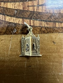 CARTIER Retro 1940s 14k Yellow Gold & Enamel 21 Charm Pendant Rare