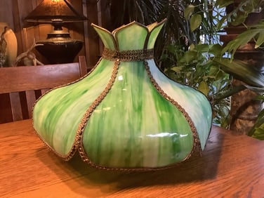 ANTIQUE GREEEN LAMP SHADE 12Pc SLAG GLASS & BRASS PANEL