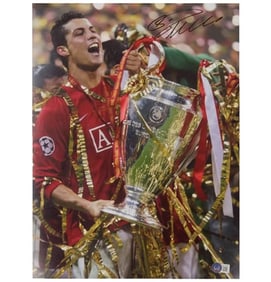 Cristiano Ronaldo Signed Man Utd Soccer Print Size 12? x 16? with Beckett COA