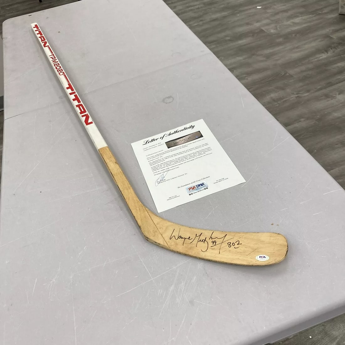 Wayne Gretzky "802 Goals" Signed 1987 Game Issued Titan Hockey Stick PSA DNA COA (1 of 18)
