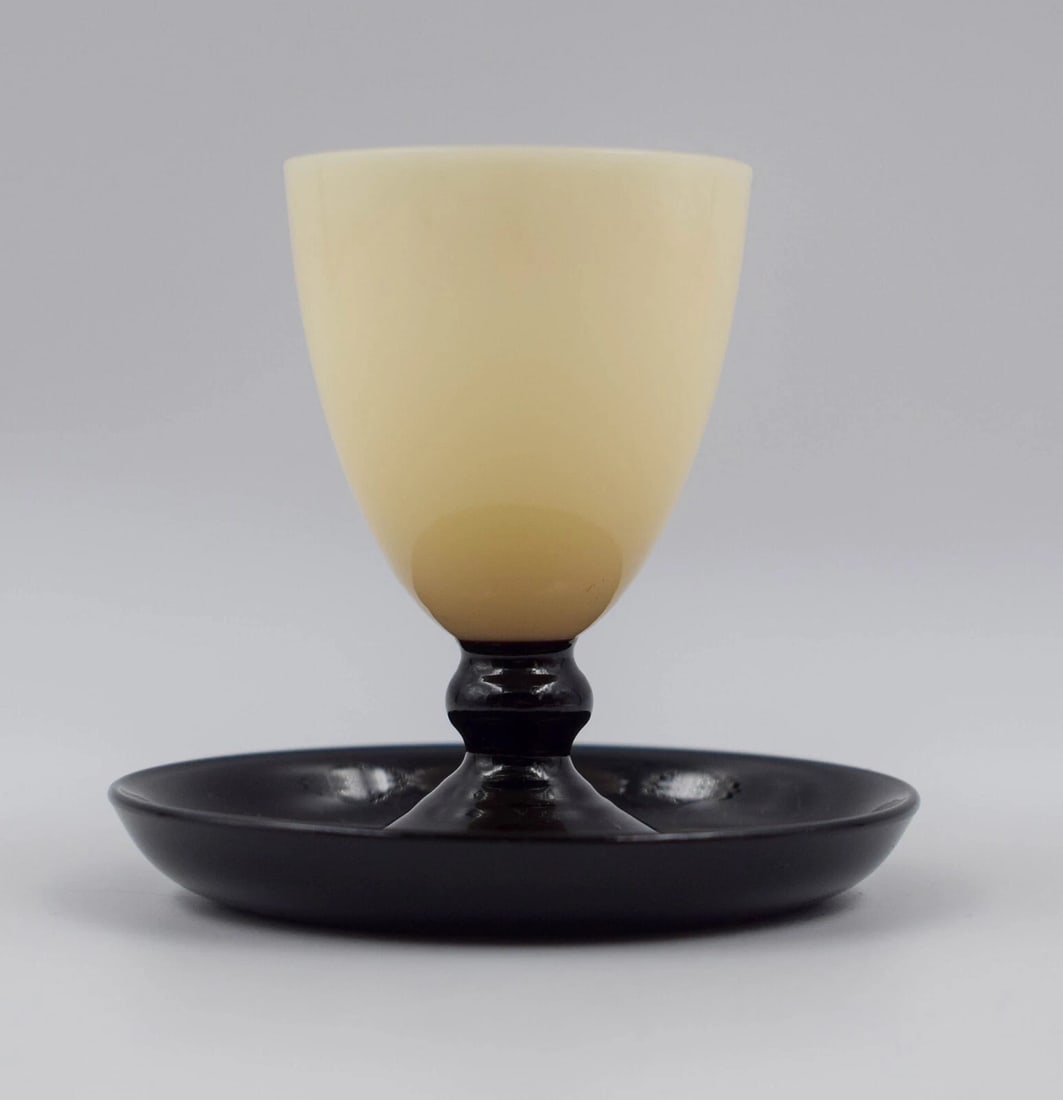 Steuben Mirror Black & Ivory Egg Cup - Art Deco Design: Condition: Used,Brand: Steuben,Type: Egg Cup,Color: Black,Style: Art Deco,Set Includes: Cup,Features: Mirrored,Material: Glass