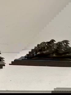 FERNANDO BOTERO " WOMAN LYING V " BRONZE SCULPTURE SIGNED AND NUMERED: Condition: Used,Artist: Fernando Botero,Unit of Sale: Single Piece,Type: Sculpture,Format: Statue,Signed: Yes,Title: WOMAN LYING V,Material: Bronze,Features: Numbered,Production Technique: Bronze