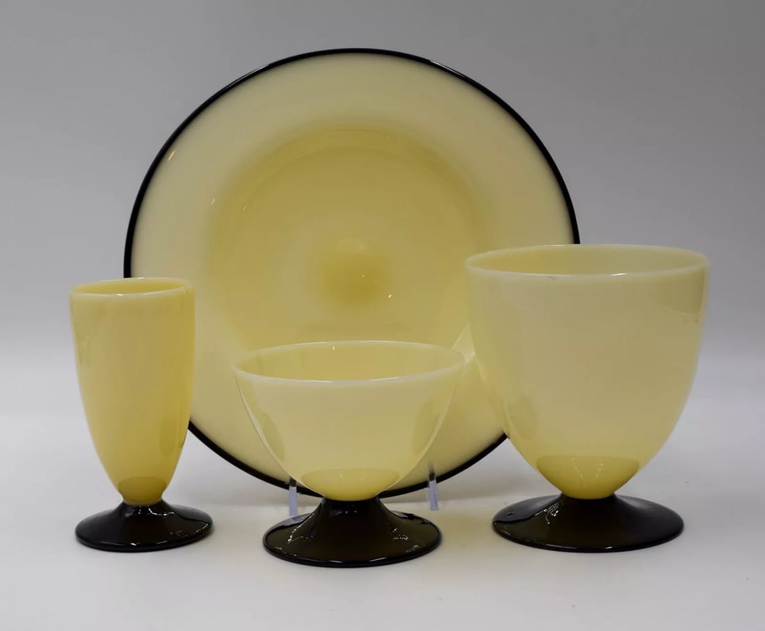 Rare Steuben 4 Piece Art Deco Set - Mirror Black & Ivory: Condition: Used,Brand: Steuben,Type: Vessels,Color: Black,Style: Art Deco,Features: Mirrored,Material: Glass