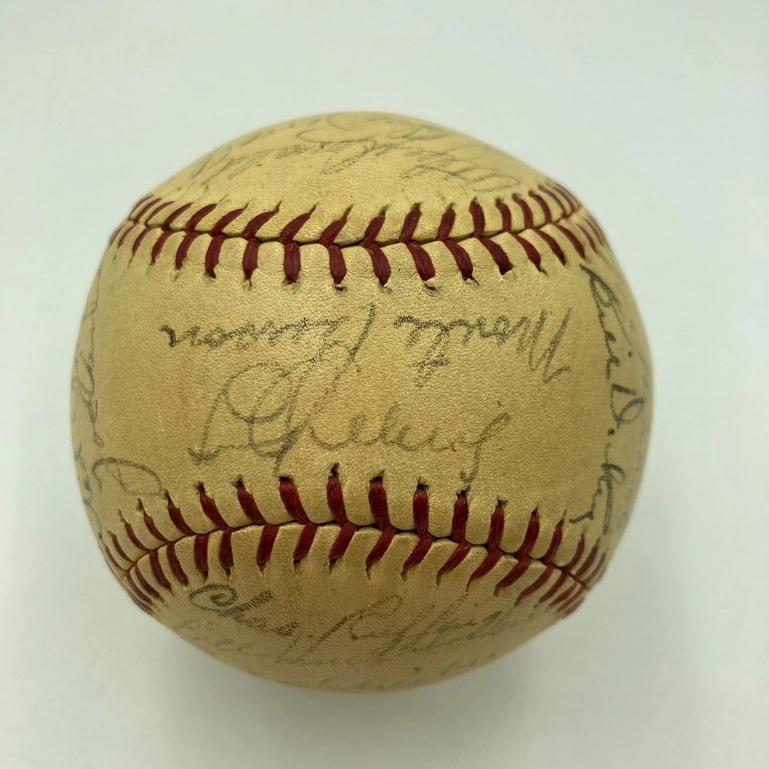 Lou Gehrig 1938 New York Yankees World Series Champs Team Signed Baseball JSA (1 of 13)