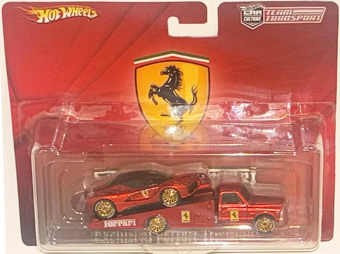 Custom Hot Wheels Team Transport FERRARI La Ferrari on Ramp w/ RR LaFerrari #2 (1 of 4)