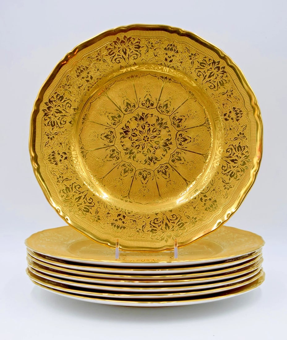 8 Royal Worcester England All Over Gold Gilt Dinner/Place Plates - Stunning (1 of 7)