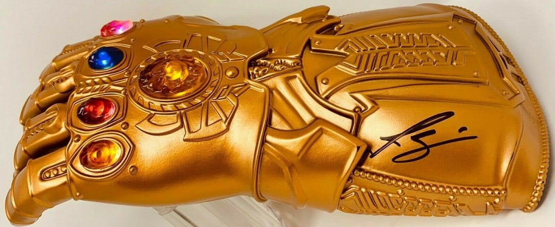 Josh Brolin Thanos Signed Infinity Gauntlet Light Up (Beckett Witnessed) (1 of 4)