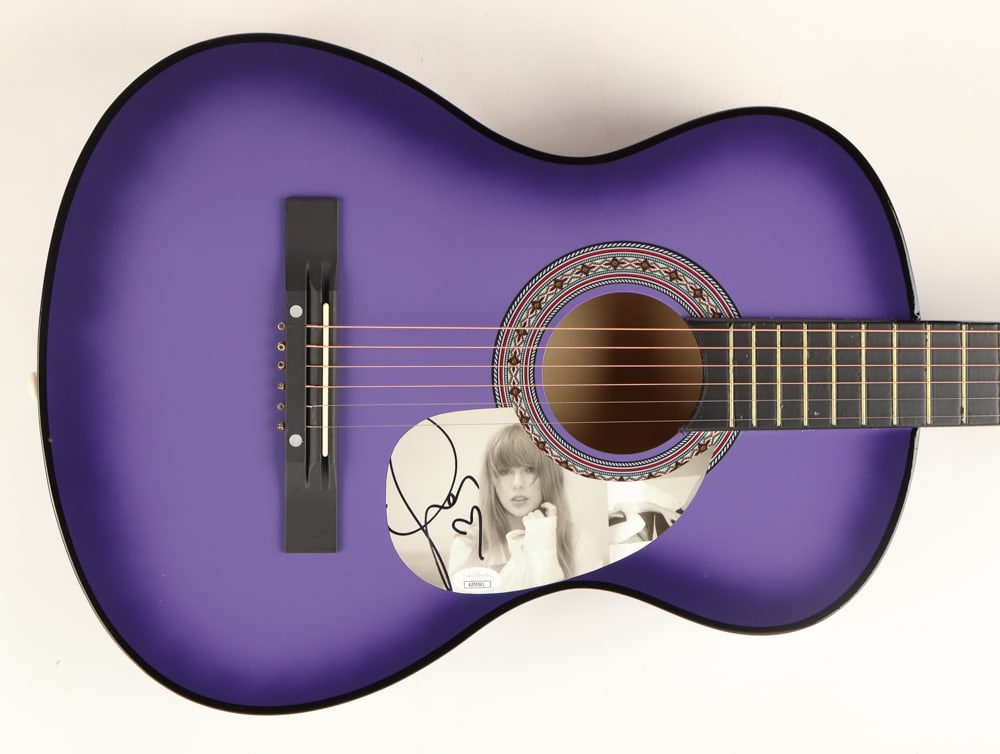 Taylor Swift Signed 38" Acoustic Guitar (JSA): Taylor Swift Signed 38" Acoustic Guitar (JSA)
