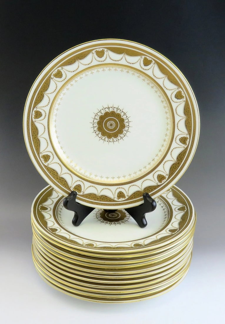 12 Antique 1920s Royal Doulton Porcelain Fine China Gold Gilded Dinner Plates: Condition: Used: An item that has been used previously. The item may have some signs of cosmetic wear, but is fully operational and functions as intended. This item may be a floor model or store retur