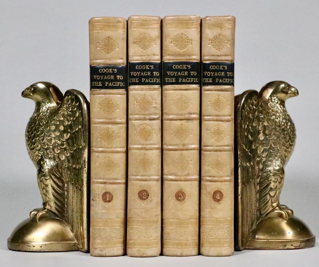 1784 Voyages of Captain James Cook Illustrated Copper Plates Leather (1 of 12)