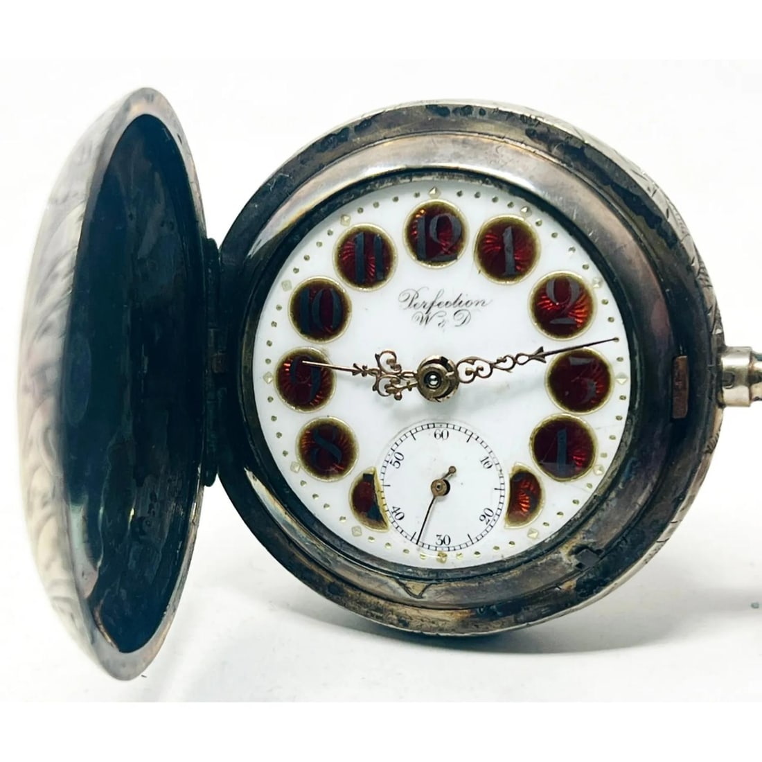 Vintage Perfection Pocket Watch (1 of 15)
