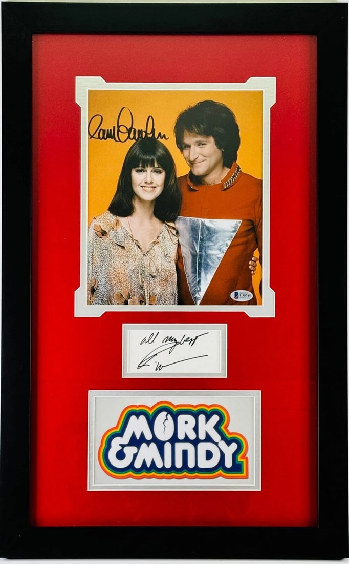 MORK & MINDY ROBIN WILLIAMS PAM DAWBER Framed Signed JSA Beckett COA: Industry: Television,Signed by: Robin Williams and Pam Dawber,Signed: Yes,Autograph Authentication: Beckett and JSA,Object Type: Framed Autograph Display,Original/Reproduction: Original,Show: Mork & M
