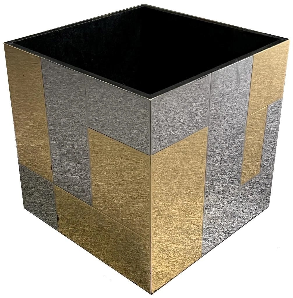 Paul Evans Directional 1970s Cityscape Brass Steel Mirror Container Planter Box: DIMENSIONS: 16-1/8" square, 16-1/8" in heightCondition: Used,Type: Planter,Artist: Paul Evans,Brand: Directional,Era: Late 20th Century (1970-1999),Material: Brass, Stainless Steel,Shape: Square,Style