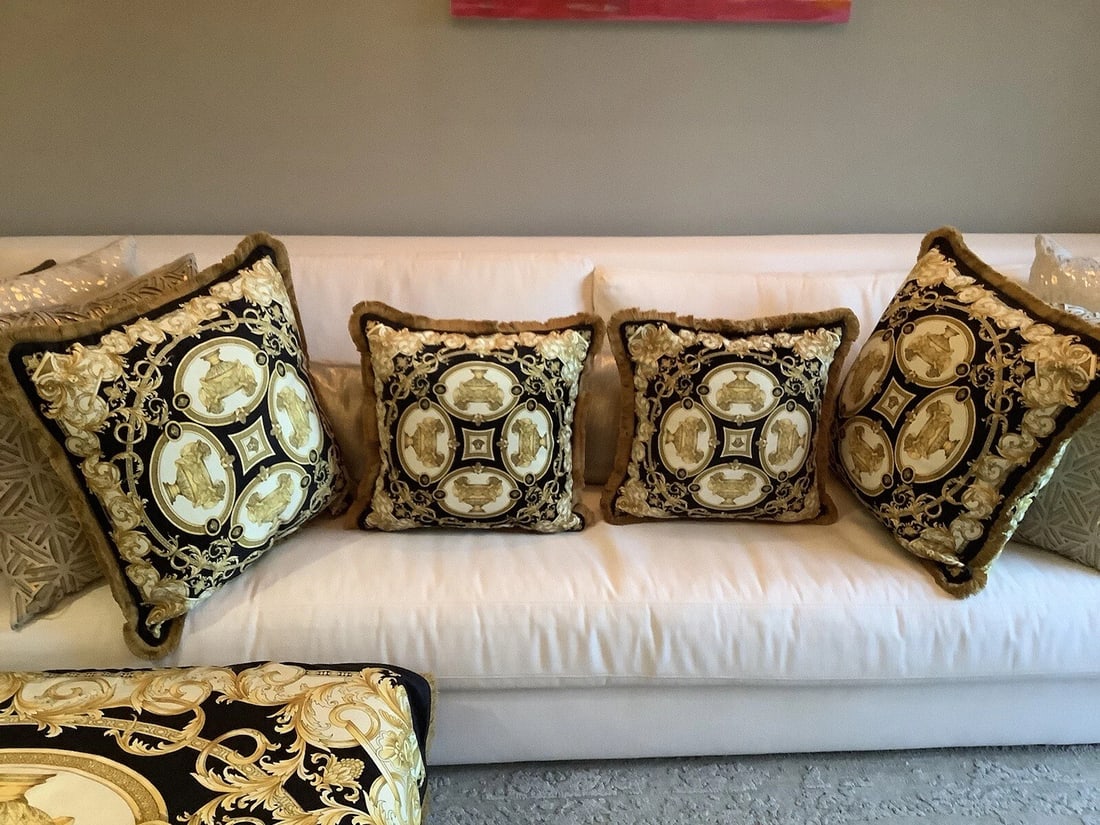 Set Of 4 Versace Custom Made Lion And Urn Velvet Pillows Printed On Both Sides: Condition: Pre-owned: An item that has been used or worn previously. See the seller’s listing for full details and description of any imperfections. ,Material: Velvet,Brand: Versace,Type: Decorative