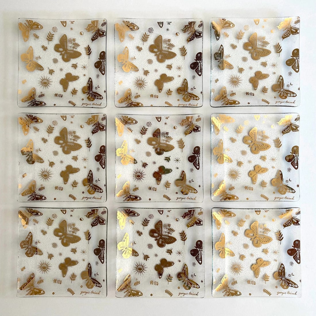 MID CENTURY MODERN GEORGES BRIARD GOLD LEAF BUTTERFLY GLASS CANAPE PLATES 9P SET: PLATES EACH MEASURE 5 7/8" W X 5 7/8" D X 5/8" H. Condition: Used,Style: Mid Century Modern,Brand: Georges Briard
