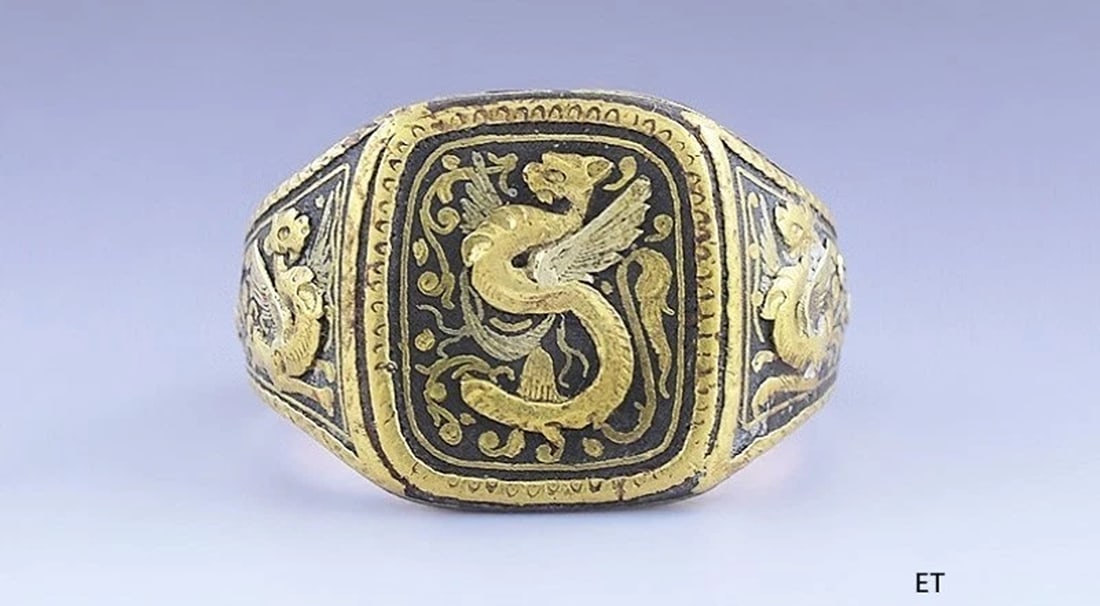 Superb 1800s Spain Toledo Damascene Gold Inlay Mixed Metal Dragon Griffin Ring (1 of 5)