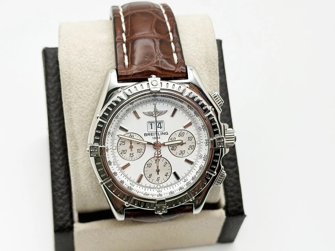 Breitling Crosswind Special A44355 White Dial Brown Leather Strap 44mm: Condition: Pre-owned - Good,Country of Origin: Switzerland,Bezel Color: Silver,Movement: Mechanical (Automatic),Seller Warranty: Yes,Reference Number: A44355,Brand: Breitling,Case Color: Silver,Depart