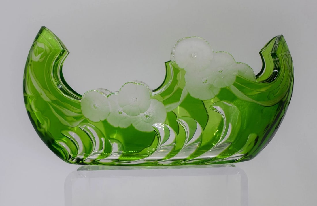 Early Val Saint Lambert Art Nouveau Green Cut to Clear Centerpiece, Circa 1895: Measures 4 1/2" high by 3 3/4" wide by 8 3/8" long. . Condition: Used,Brand: Lambert,Type: Centerpiece,Style: Art Nouveau
