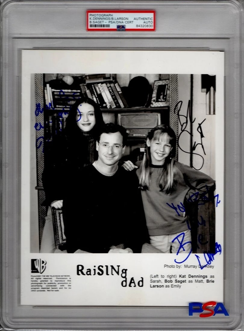 Bob Saget Kat Dennings Brie Larson Signed Autographed 8X10 Photo Raising Dad PSA (1 of 1)