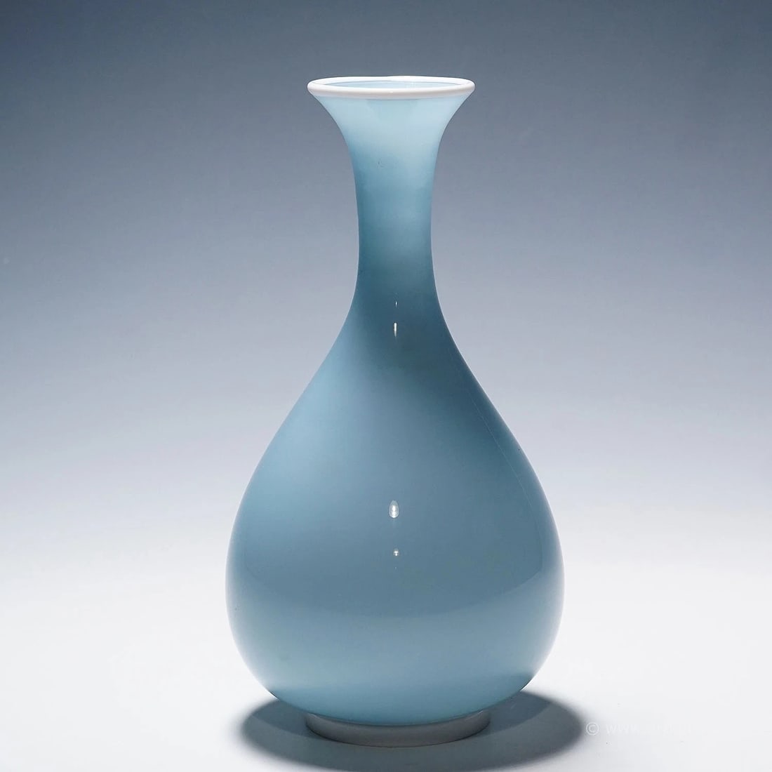 Tomaso Buzzi for Venini Vase in Light Blue and Lattimo Glass ca. 1933 (1 of 7)