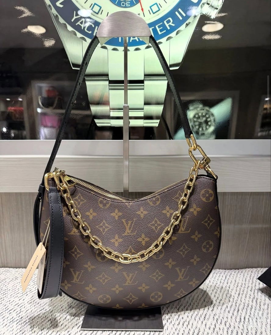 Louis Vuitton Cookie BB (1 of 4)