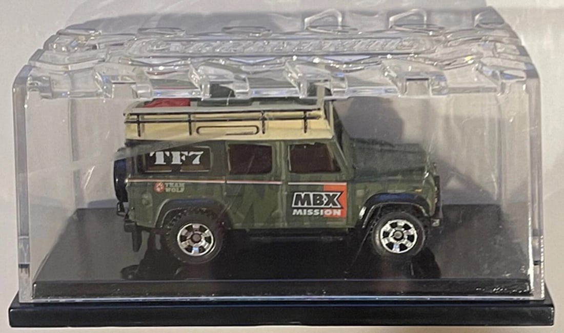 Land Rover Defender 110 Matchbox 2007 Toy Fair Very Rare Limited Edition (1 of 5)